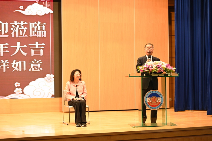 校長致詞介紹講者