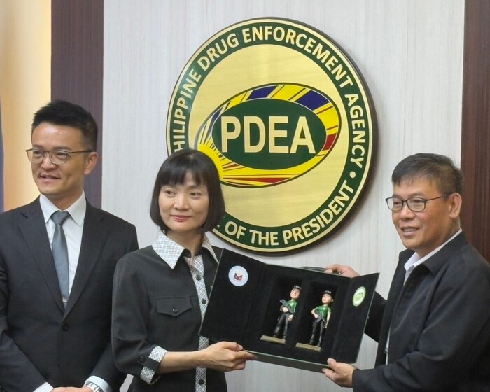 遊學團實地參訪拜訪菲律賓緝毒署，警政學術與實務交流